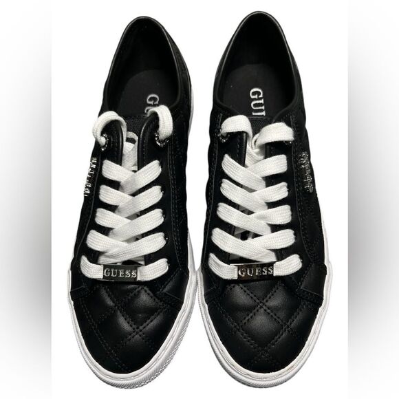 New Guess Lexxa Black/White Logo Sneaker Quilted Design  6.5 - Picture 1 of 7